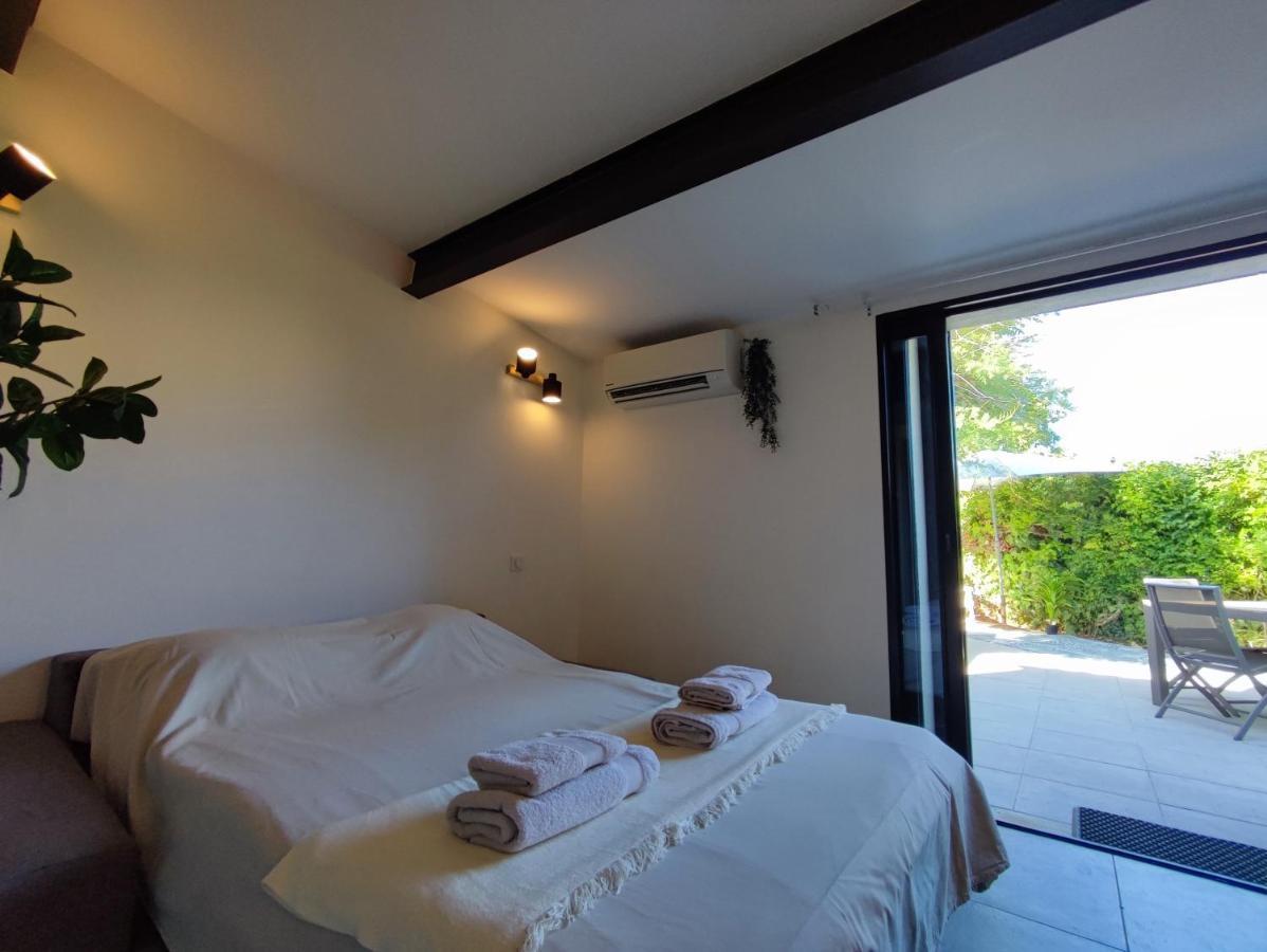 L'Ousto - Studio Avec Magnifique Terrasse A 5 Min De Cassis روكفور-لا-بيدول المظهر الخارجي الصورة